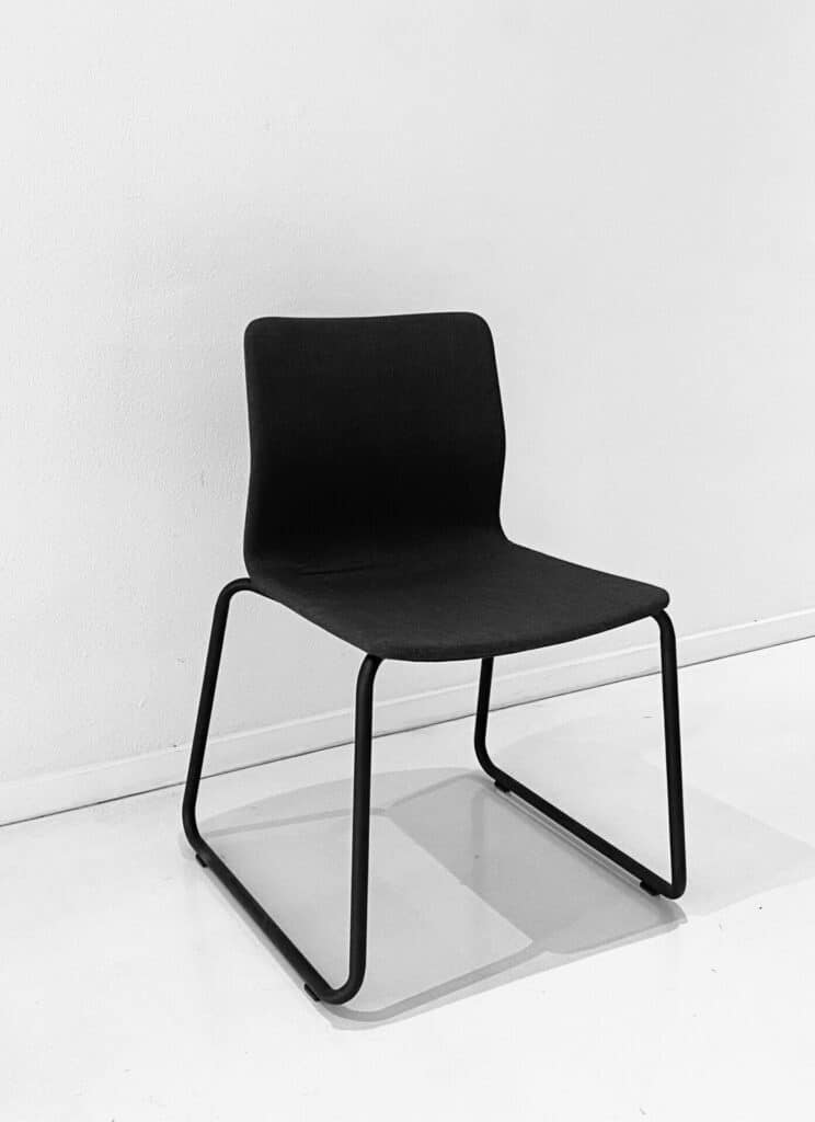 Bulo-VVD-Bistro-Chair-Lifestyle-Image-Black
