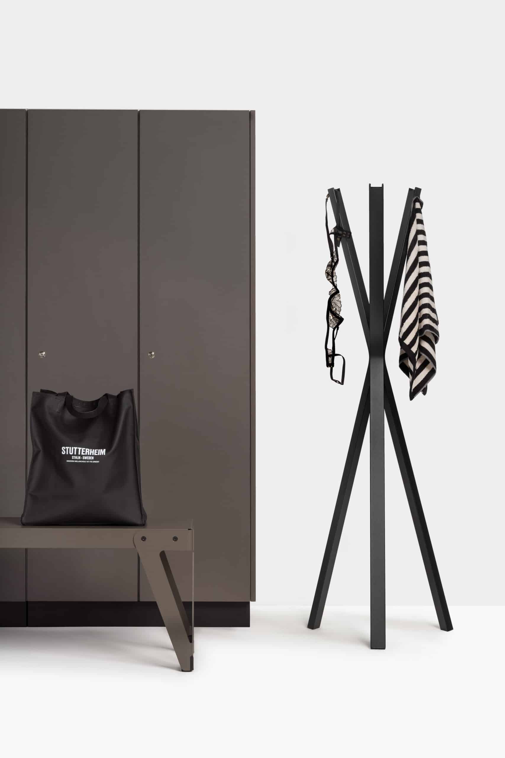 Aquarius_HG2401_P__HJW__Lloyd_bench_Dressingroom